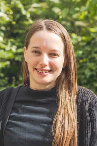 Headshot photo of Phoebe Crompton